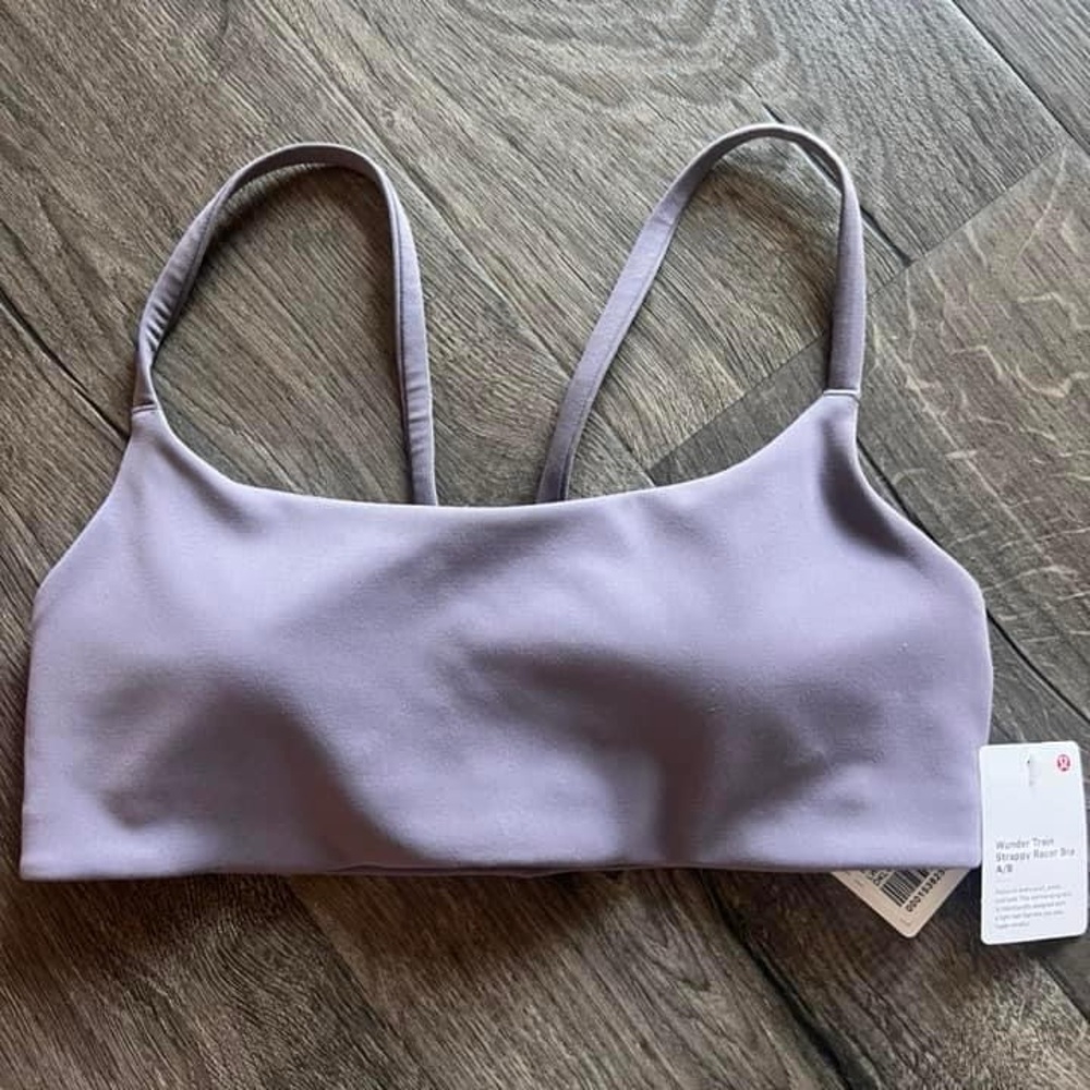 Lululemon wunder train strappy racer bra